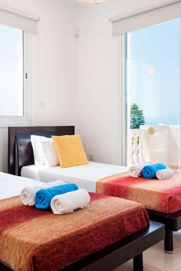 Villa Alysia By Ezoria Villas คอรัลเบย์ ภายนอก รูปภาพ
